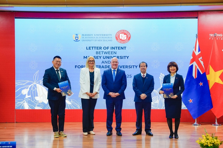 MoU between Massey University (New Zealand) and Foreign Trade University (Vietnam)