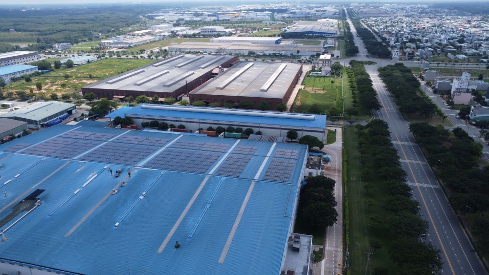 Investment projects within industrial parks. Photo: Dinh Trong.