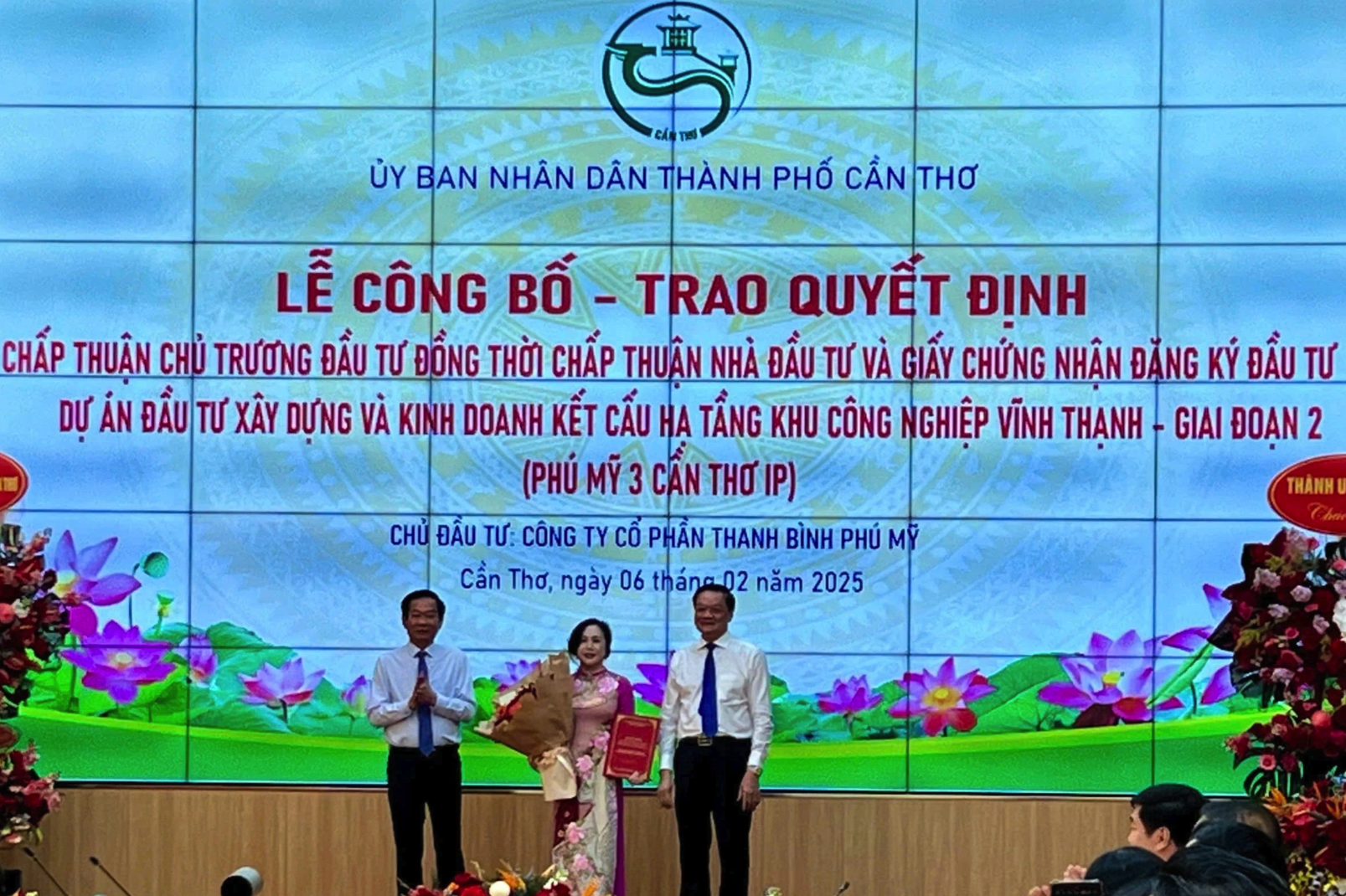 Cần Thơ Authorities Grant Investment Approval and Registration Certificate for Vĩnh Thạnh Industrial Park Infrastructure Project to Thanh Bình Phú Mỹ