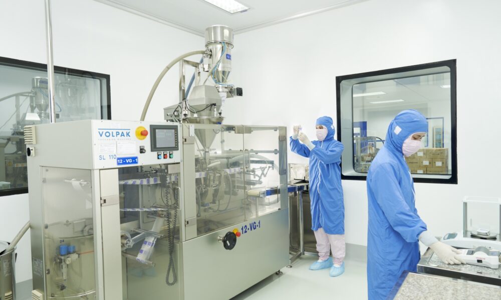 Vietnam accelerates in high-tech pharmaceutical race