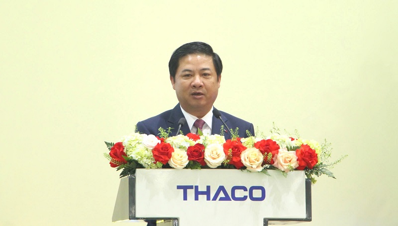 Mr. Lương Nguyễn Minh Triết, Secretary of the Quang Nam Provincial Party Committee, speaks at THACO’s 2025 New Year kickoff event.