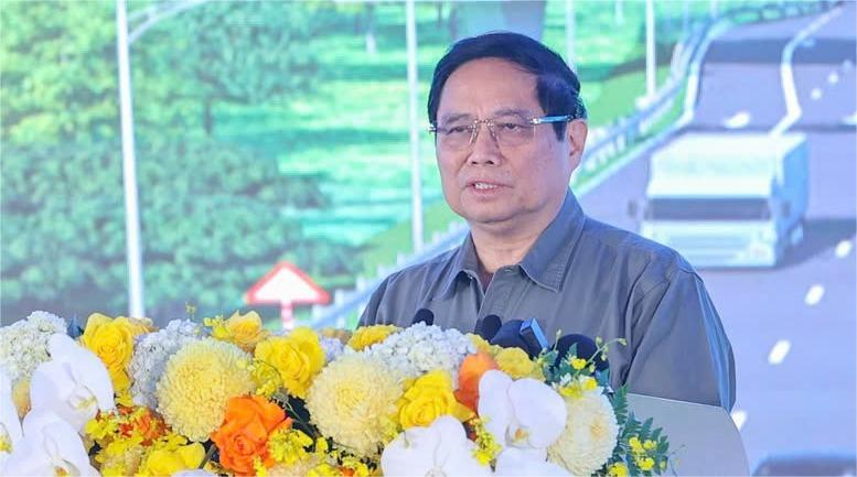 PM Pham Minh Chinh speaks at the groundbreaking ceremony of the Ho Chi Minh City-Thu Dau Mot-Chon Thanh Expressway’s session passing through Binh Duong province on February 1, 2025. Photo courtesy of the government's news portal.