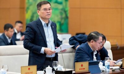 Deputy minister of MoF Bui Van Khang speech at the Standing Committee of the National Assembly meeting. Photo: National Assembly