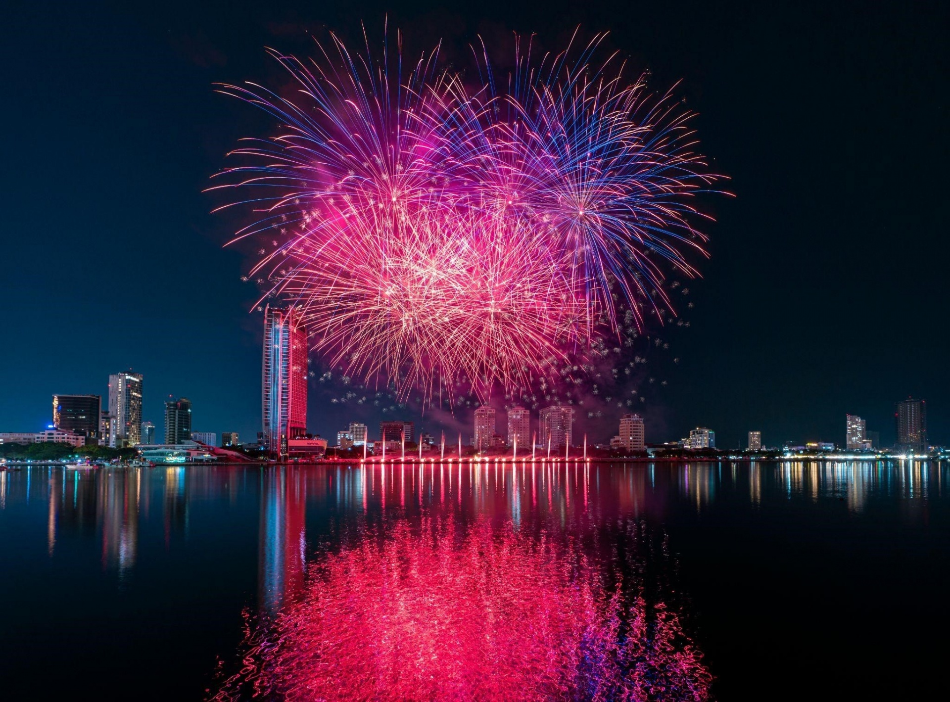 Experience spectacular fireworks at DIFF 2025