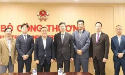 Deputy Minister of Industry and Trade Nguyen Hoang Long (third, left) at a meeting with GS Energy in Hanoi, March 12, 2025. Photo courtesy of Cong Thuong (Industry & Trade) newspaper.